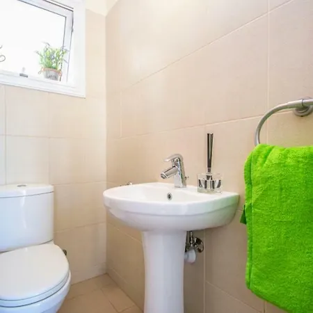 Nissi Golden Lovely One Bedroom With Spacious Terrace And Free Parking 아이아 나파