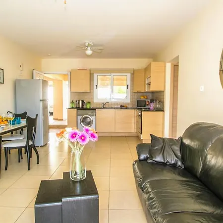 Nissi Golden Lovely One Bedroom With Spacious Terrace And Free Parking *