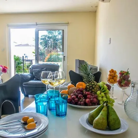 Nissi Golden Lovely One Bedroom With Spacious Terrace And Free Parking Apartmán