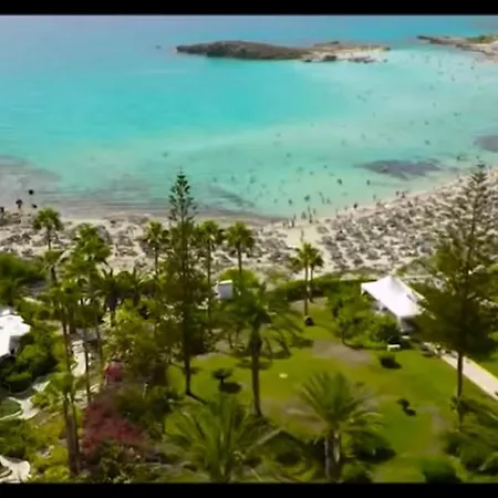 Nissi Golden Lovely One Bedroom With Spacious Terrace And Free Parking Апартаменты