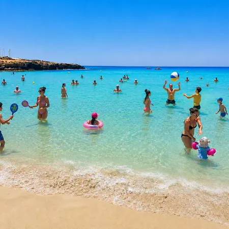 Appartamento Lovely One Bedroom Flat In A Prime Location Near Nissi In With A Beautiful Terrace Free Parking And Just Minutes From The Sea And Main Amenities Ayia Napa