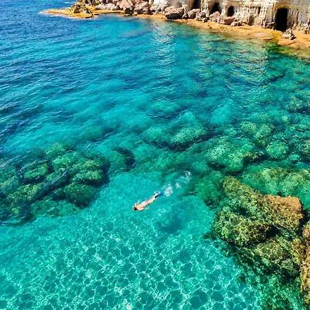 Lovely One Bedroom Flat In A Prime Location Near Nissi In With A Beautiful Terrace Free Parking And Just Minutes From The Sea And Main Amenities * Ayia Napa