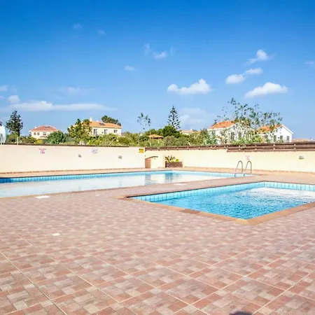 Апартаменты Nissi Golden Lovely One Bedroom With Spacious Terrace And Free Parking