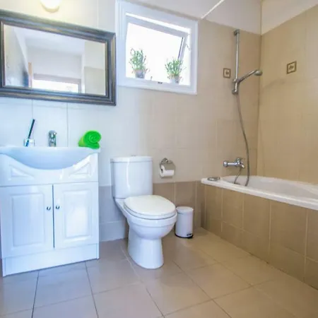 Nissi Golden Lovely One Bedroom With Spacious Terrace And Free Parking *