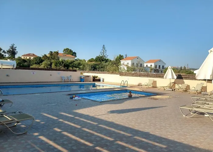 Nissi Golden Lovely One Bedroom With Spacious Terrace And Free Parking *