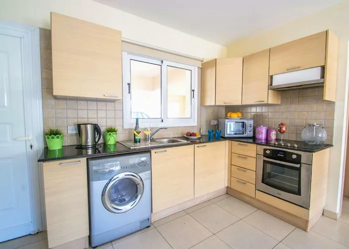 Nissi Golden Lovely One Bedroom With Spacious Terrace And Free Parking * Aya Napa