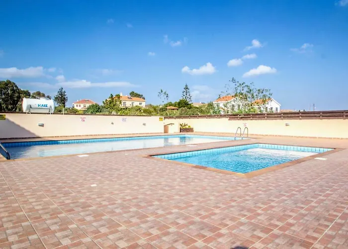 Daire Nissi Golden Lovely One Bedroom With Spacious Terrace And Free Parking