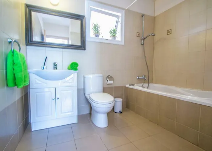 Nissi Golden Lovely One Bedroom With Spacious Terrace And Free Parking *