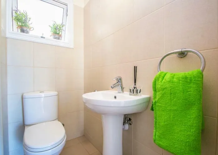 Nissi Golden Lovely One Bedroom With Spacious Terrace And Free Parking Aya Napa