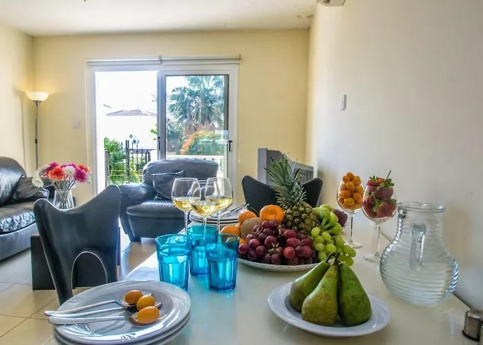 Nissi Golden Lovely One Bedroom With Spacious Terrace And Free Parking Daire